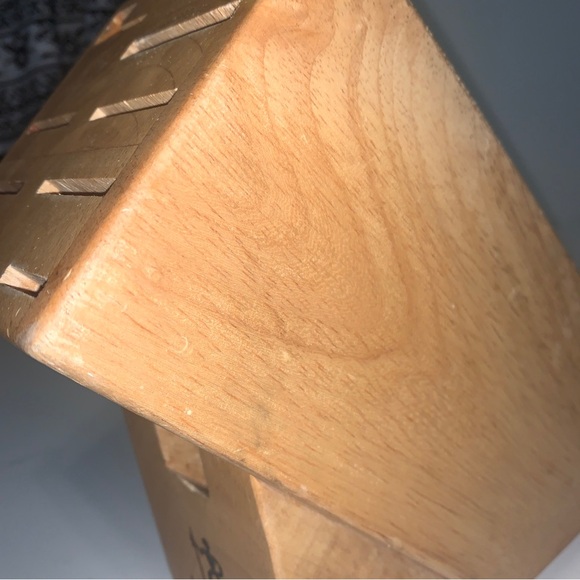 Zwilling JA Henckels Knife Block 9 Knife Slots, Scissors, Oak Wood Counter - Picture 14 of 16